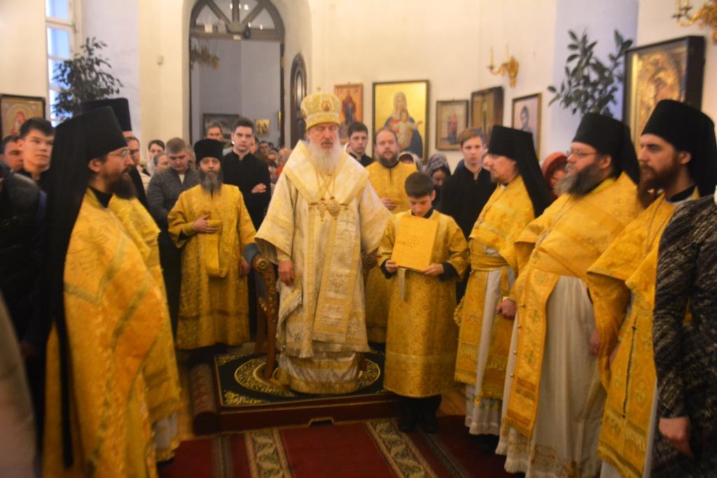 Архиерейское богослужение в неделю 34-ю по Пятидесятнице в Свято-Троицком монастыре