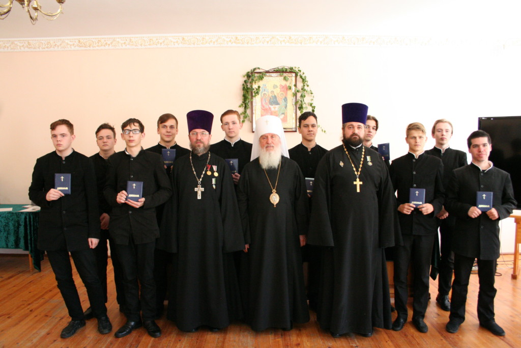 Выпускной актовый день в Тюменском духовном училище