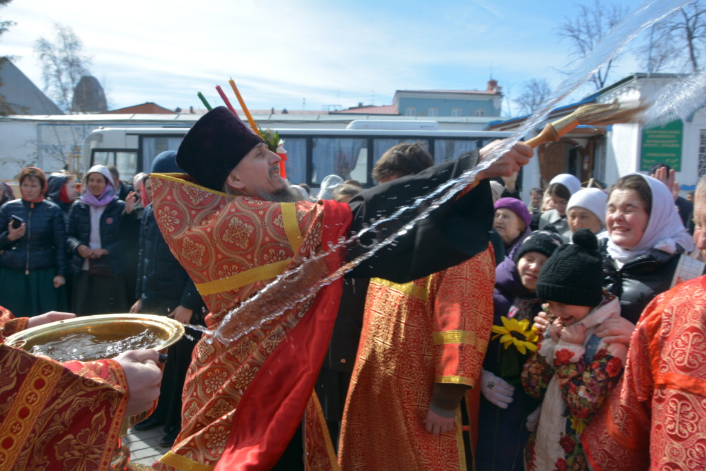 Пасхальный Крестный ход