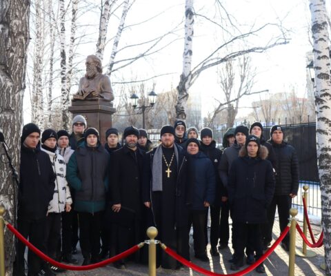 Воспитанники училища приняли участие в открытии памятника свт. Луке
